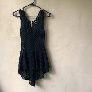 CUTE BLACK TEXTURED TANK TOP